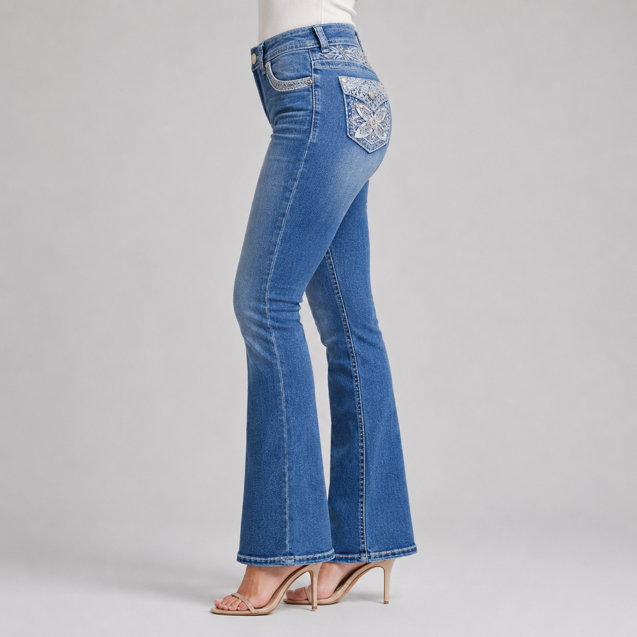 UV677