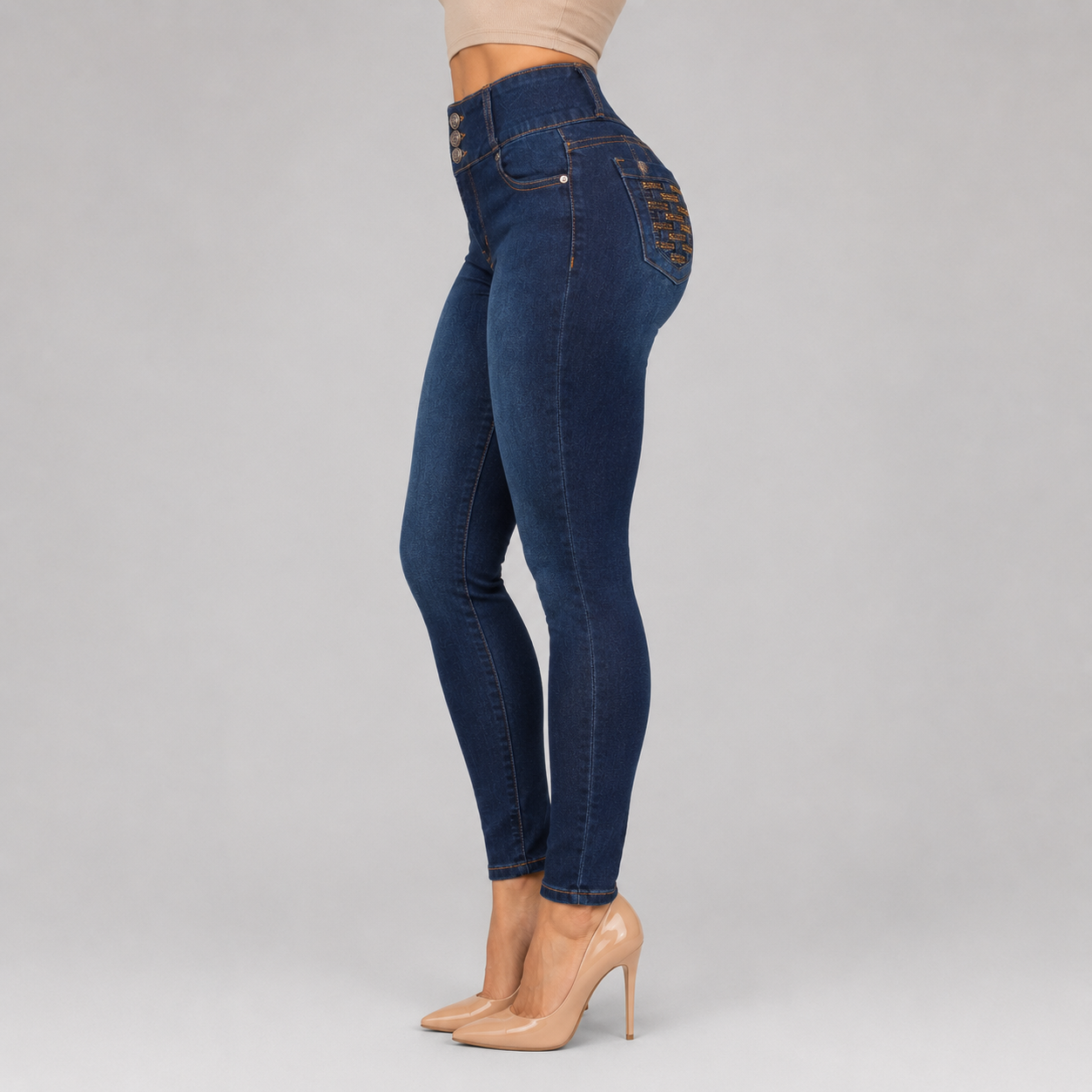 BS652